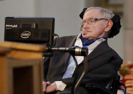 Zamanının en tanınmış fizikçisi Stephen Hawking öldü